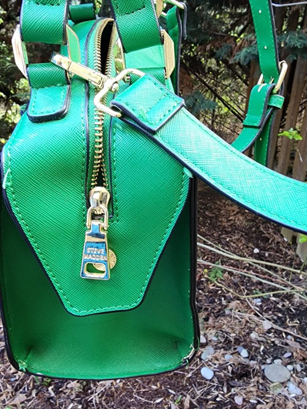 GUC Women's Steve Madden Kelly Green satchel crossbody bag - Picture 6 of 16
